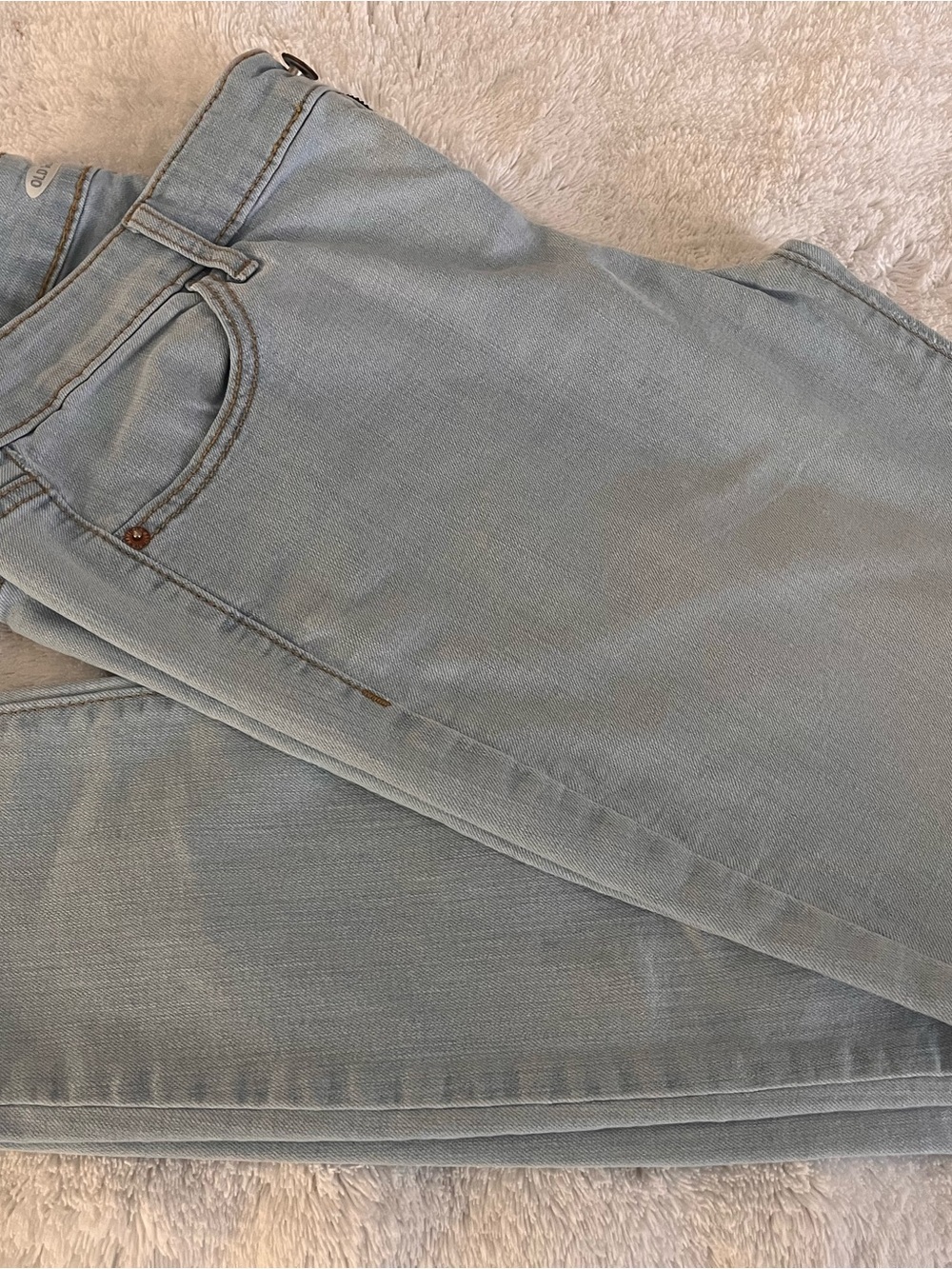 Old Navy Light Blue Relaxed Jeans